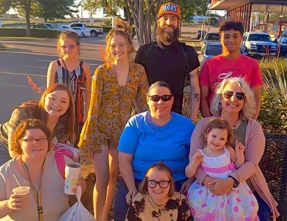  Amy Ashton and family